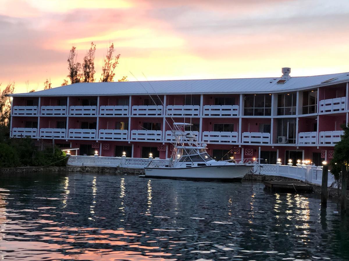 Bell Channel Inn Hotel Freeport Exterior photo